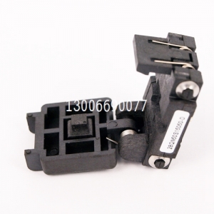 28QN50S15050 原装进口翻盖QFN32测试座  IC烧录座 测试座 转换座 5MMX5MM